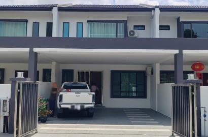 Tun Ahmad Zaidi Adruce Double Storey Terrace